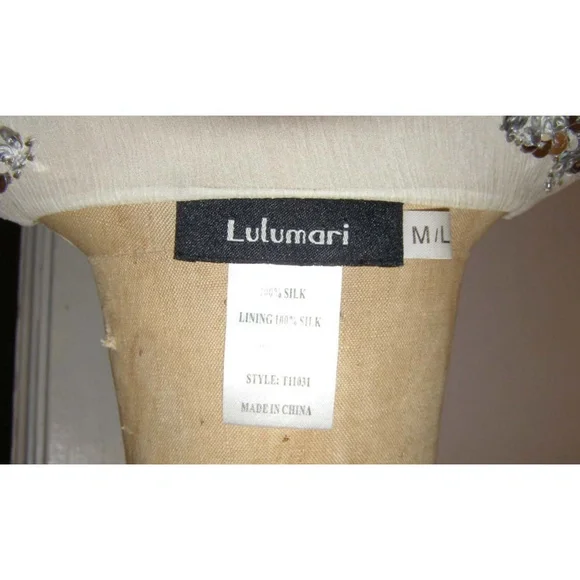 New LULUMARI Silk Ivory Flowy Sequin Top M/L 8-10 - Picture 6 of 7